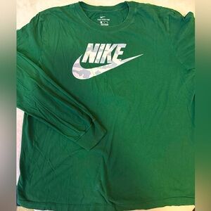 Green Nike Longsleeve (XL)